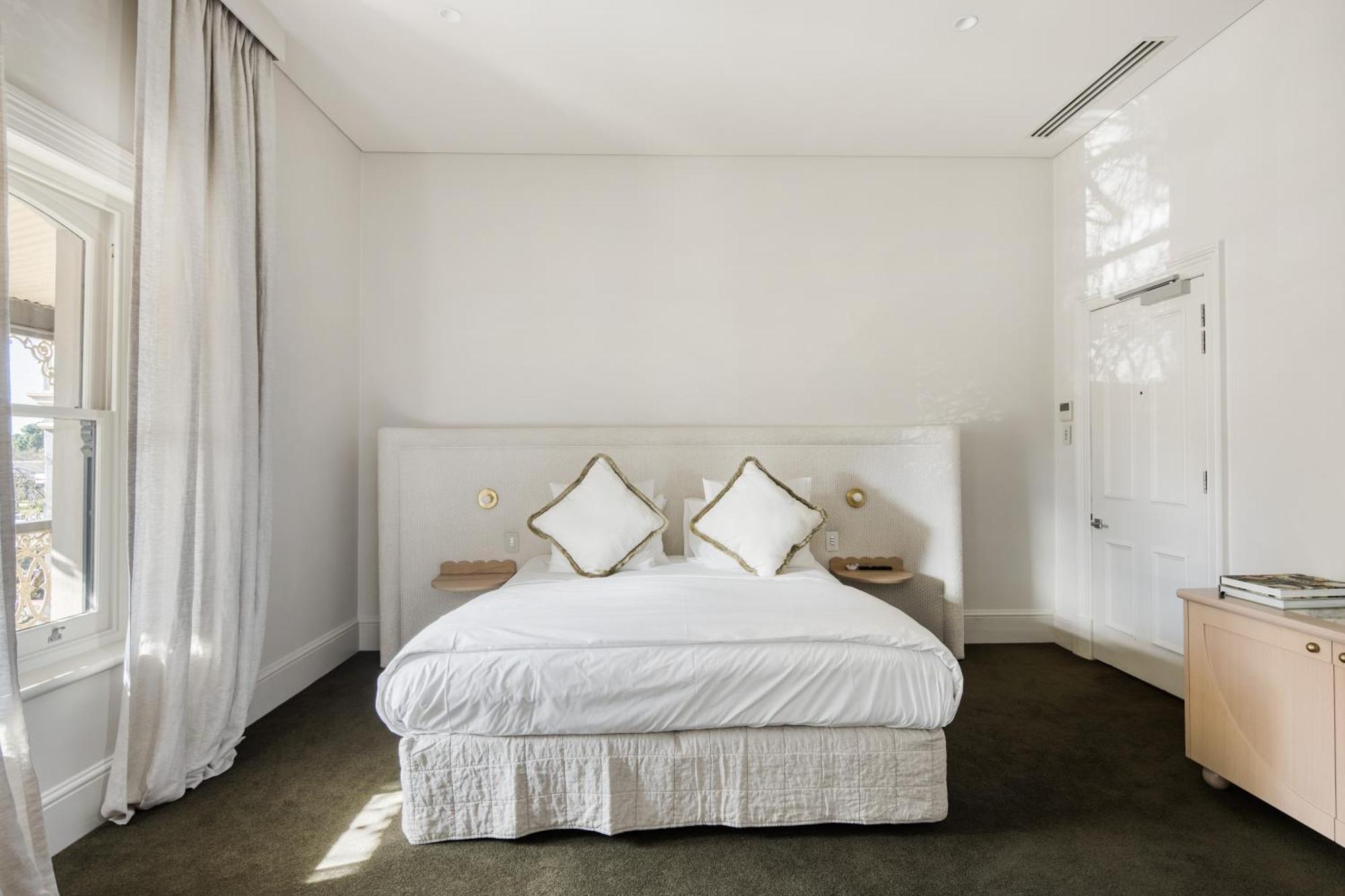 The Stirling Hotel 外观 照片