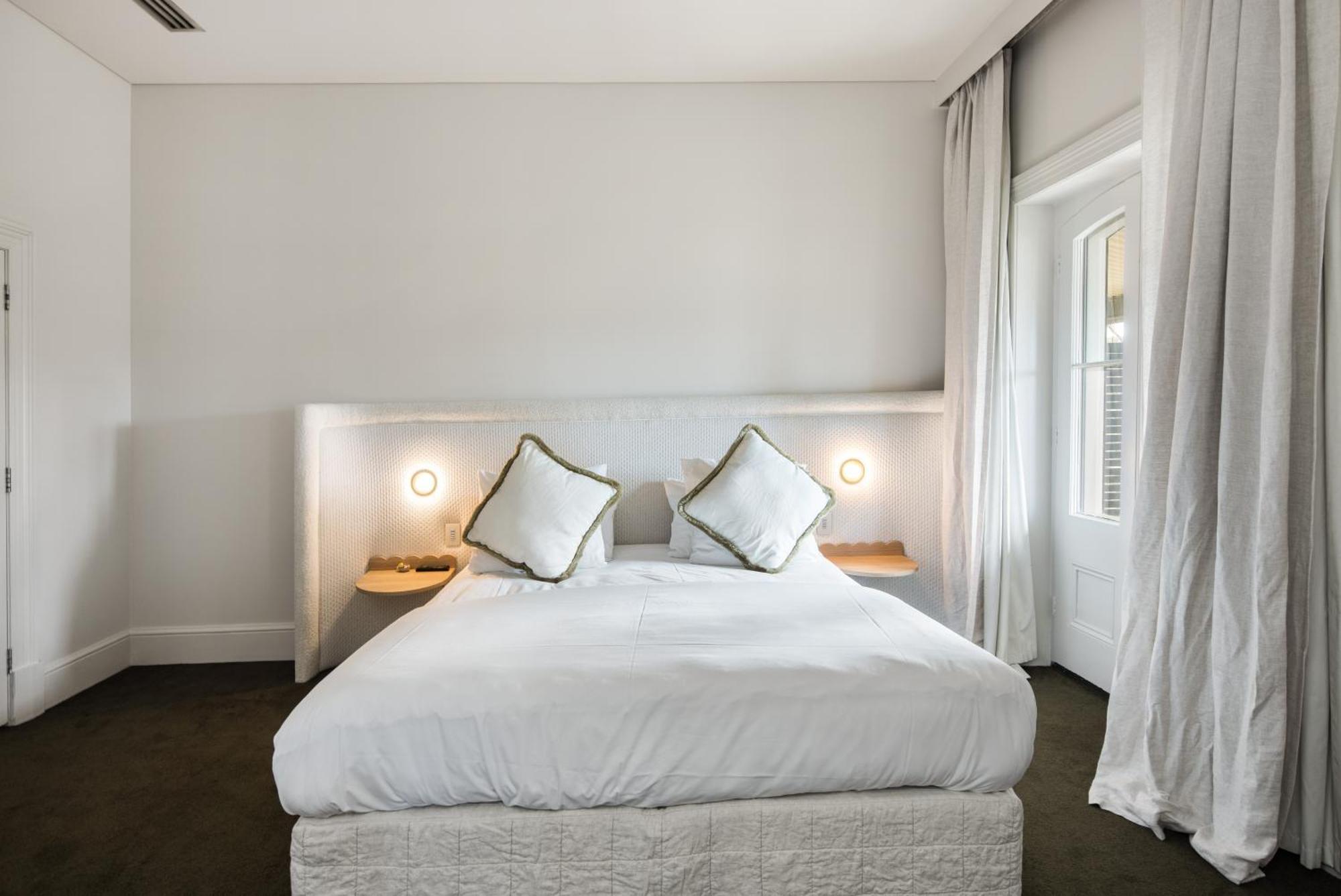 The Stirling Hotel 外观 照片