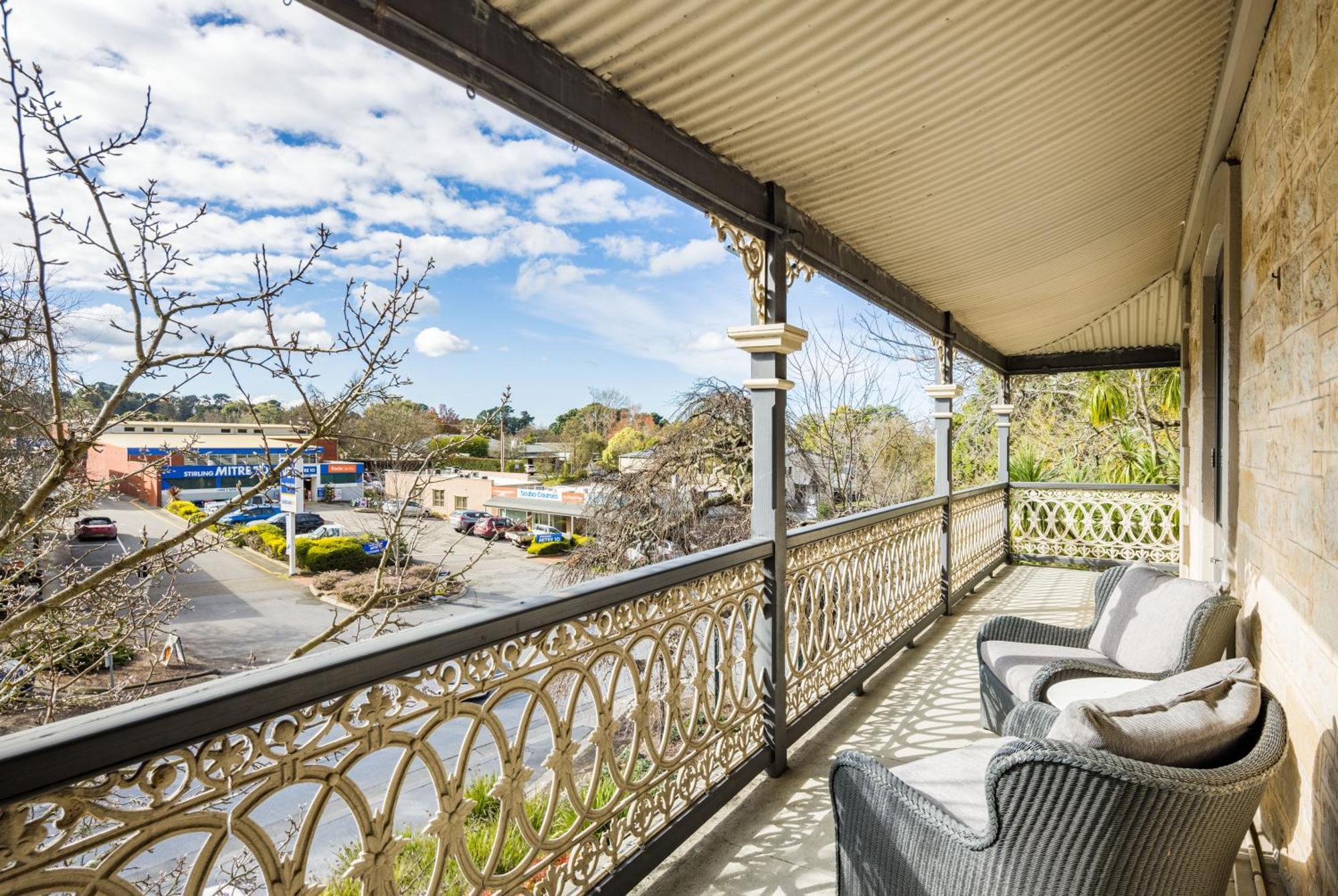 The Stirling Hotel 外观 照片